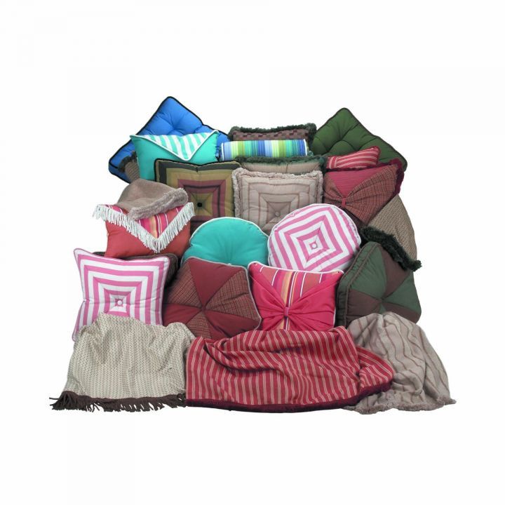 Goldcrest Group of Pillows_Throws_Duvets